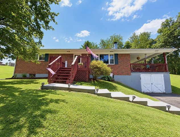5611 Hicks Rd, Ashland, KY 41102