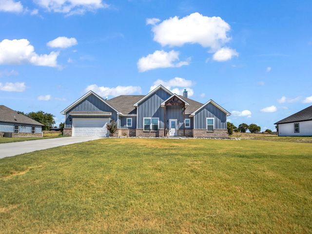 1017 Don Eve Ct, Azle, TX 76020