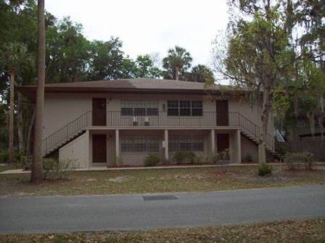825 SE 9th St, Ocala, FL 34471