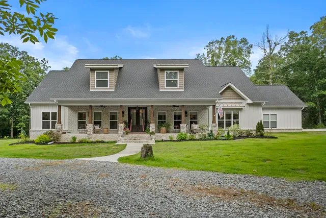 219 Morris School Rd, Searcy, AR 72143
