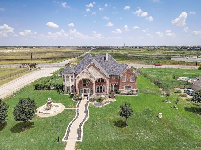 124 Lonesome Trl, Haslet, TX 76052