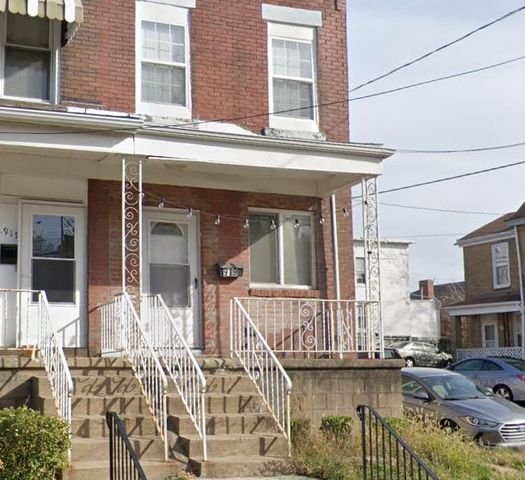 919 Greenfield Ave, Pittsburgh, PA 15217