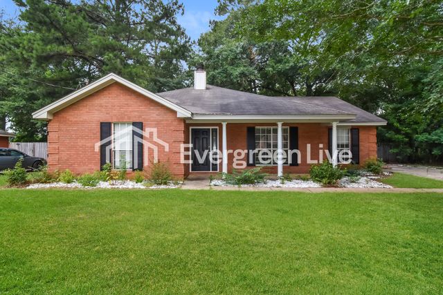 525 Saddlewood Dr, Pike Road, AL 36064