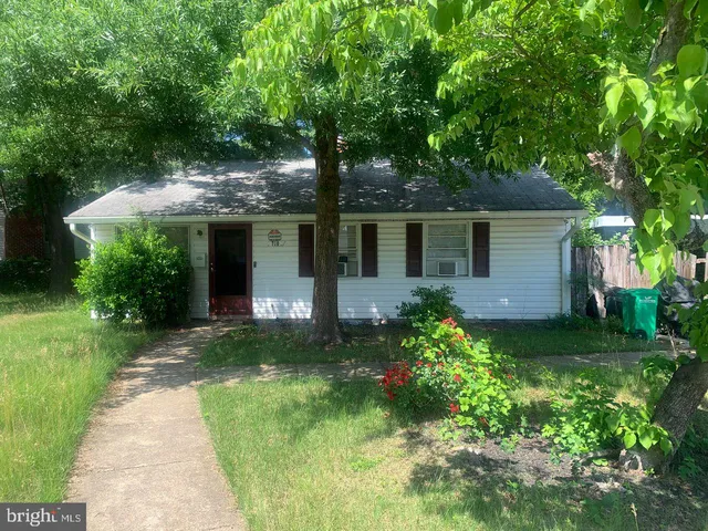 700 Leyte Pl, Oxon Hill, MD 20745