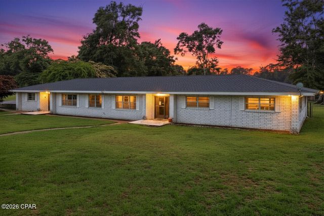 1482 Main St, Chipley, FL 32428