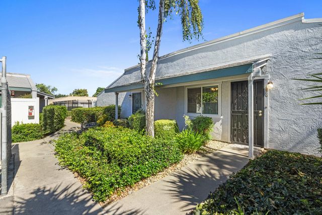 201 Woodrow Ave #48, Modesto, CA 95350
