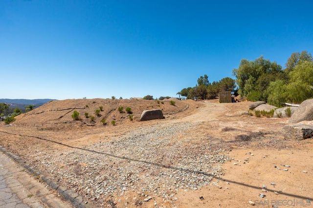 2824 Via Asoleado, Alpine, CA 91901