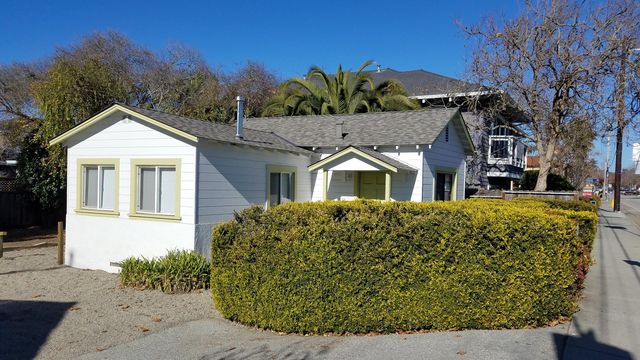 1375 41st Ave, Capitola, CA 95010