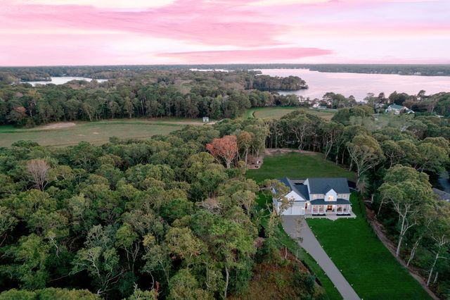 29 Summerwind Lane, West Barnstable, MA 02668