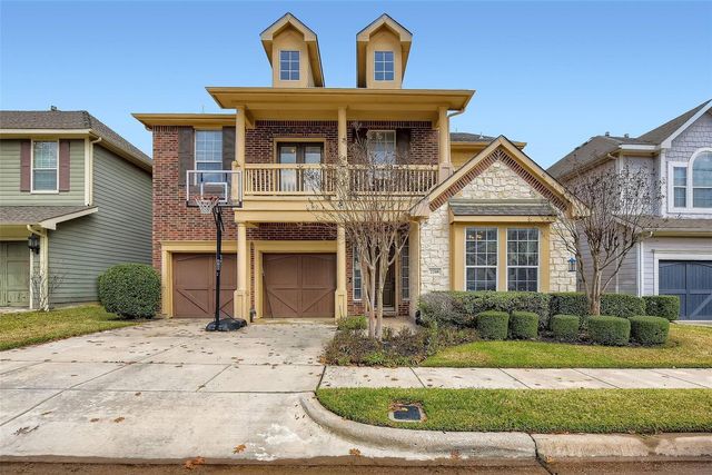 2208 Grizzly Run Ln, Euless, TX 76039