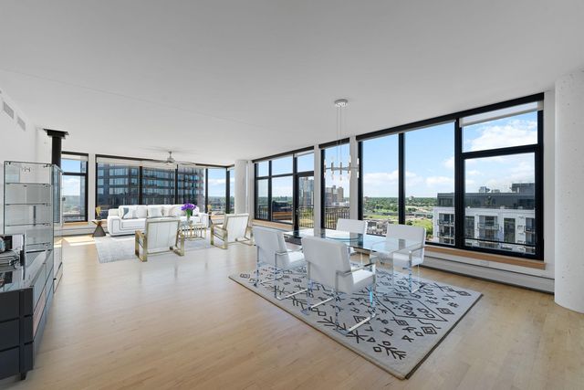1120 S  2nd St #1202, Minneapolis, MN 55415