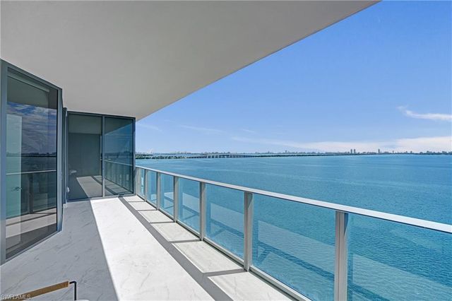 700 NE 24th St #806, Miami, FL 33137
