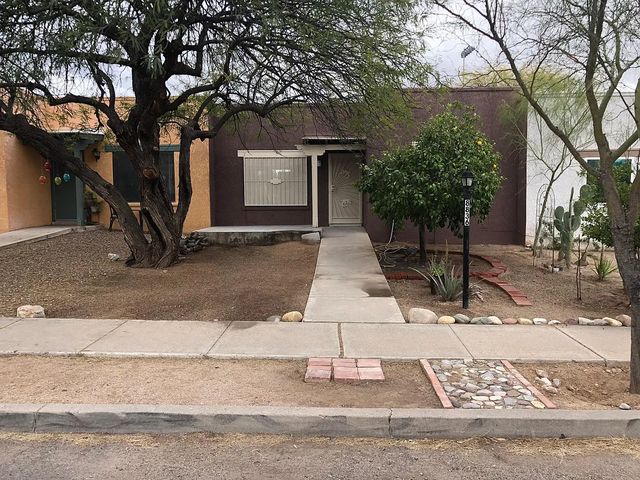 8836 E  Arbor St, Tucson, AZ 85730