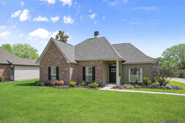 17476 McCrory 1 Rd, Prairieville, LA 70769