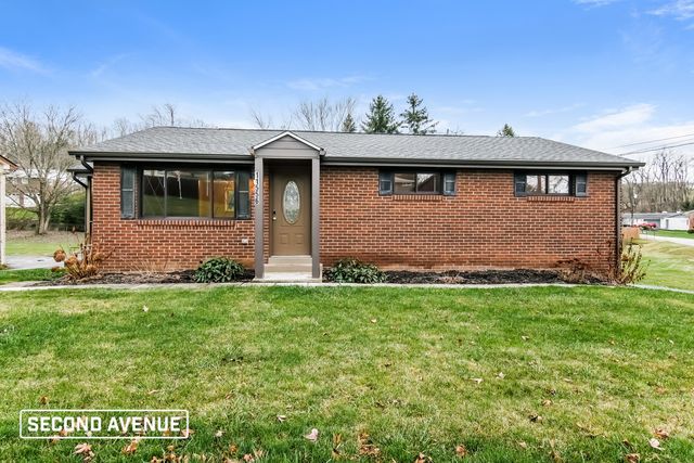 11556 McKee Rd, North Huntingdon, PA 15642