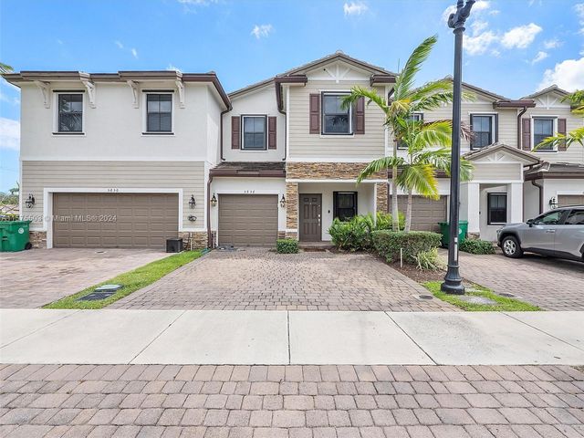 5856 Clydesdale Ct, Fort Lauderdale, FL 33314