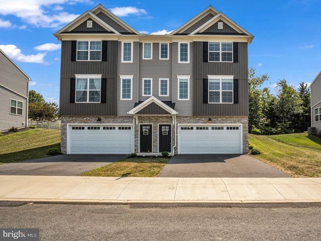 47 Glenn Vw, Carlisle, PA 17013