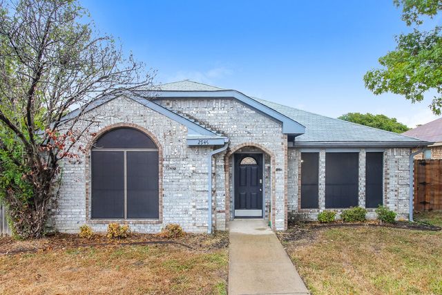 2946 Lawndale Dr, Lancaster, TX 75134