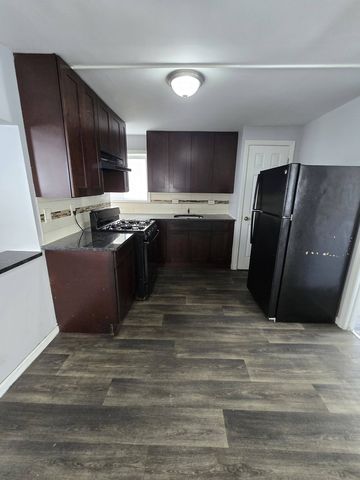 98 Old Bergen Rd #G, Jersey City, NJ 07305