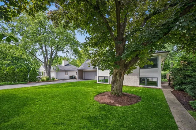 1225 Elm St, Winnetka, IL 60093