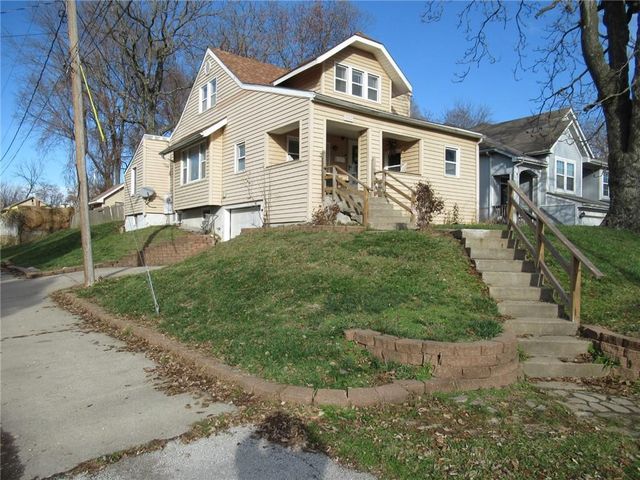 1016 W  Linden Ave, Independence, MO 64052