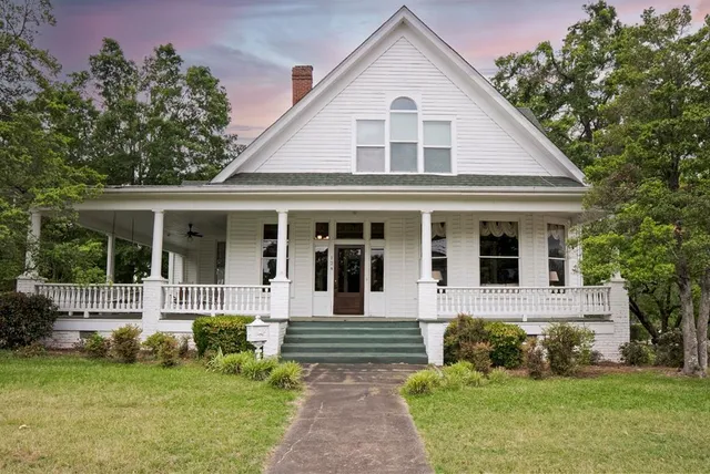 124 Eureka St, Batesville, MS 38606