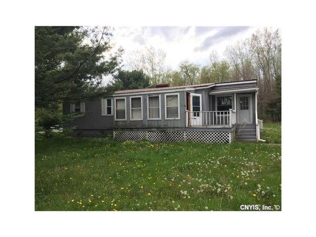 21 Canter Rd, Central Square, NY 13036