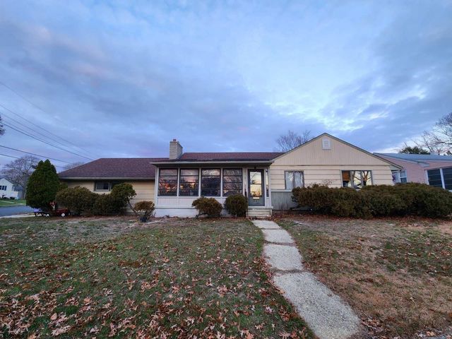221 W  New York Ave, Somers Point, NJ 08244