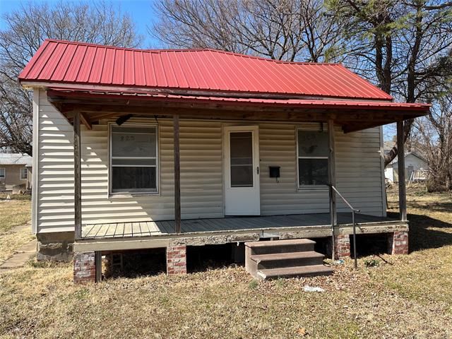 825 S  Wyandotte Ave, Bartlesville, OK 74003