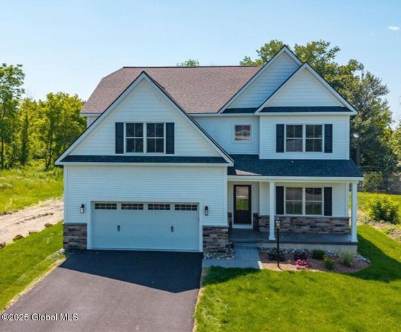 8 Wedgewood Drive, Loudonville, NY 12211