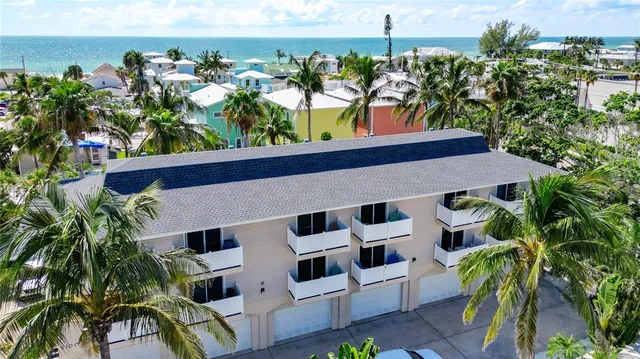 3100 Gulf Dr #2, Holmes Beach, FL 34217