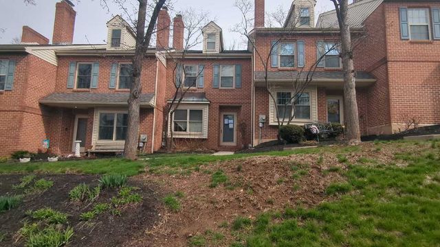700 Farmington Ave #4, Pottstown, PA 19464