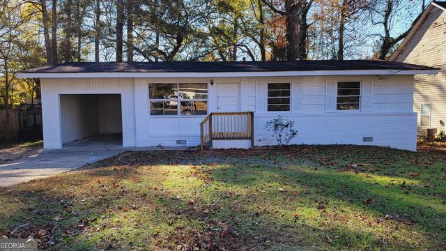 601 Melrose Dr, Forest Park, GA 30297