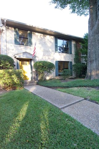 1231 Lexington Sq, Corsicana, TX 75110