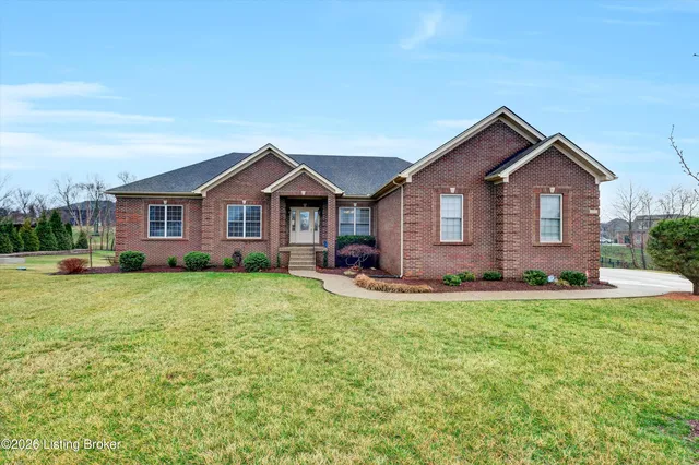 187 Jennifers Point, Fisherville, KY 40023