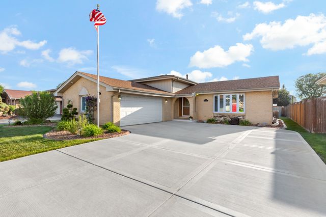 16544 Parkview Ave, Tinley Park, IL 60477