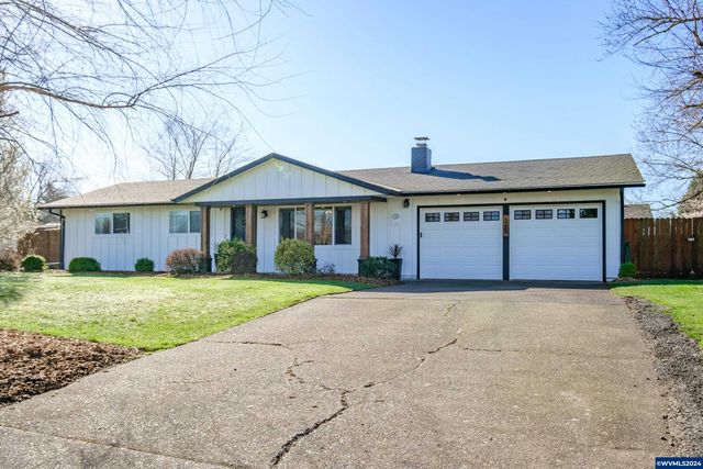 1285 Picture St, Independence, OR 97351