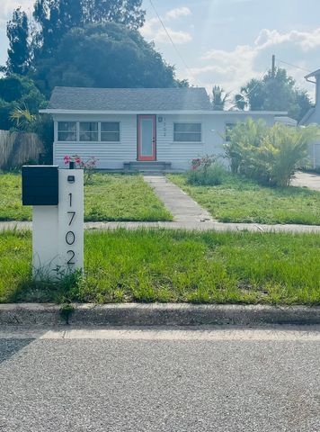 1702 Oak St, Melbourne, FL 32901