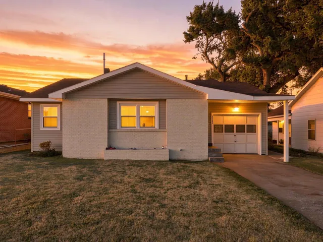 827 2nd St, Alva, OK 73717