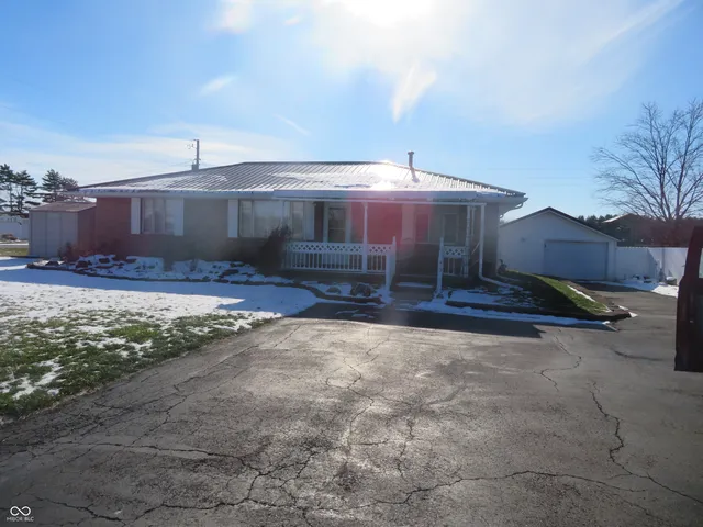 413 E  State Road 28, Alexandria, IN 46001