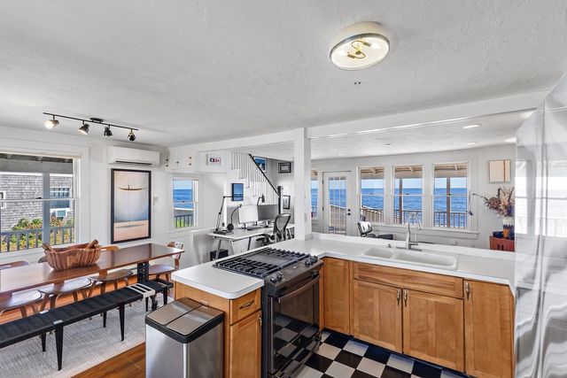 65 Rebecca Rd, Scituate, MA 02066