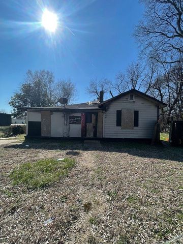 2431 Hubbard Ave, Memphis, TN 38108