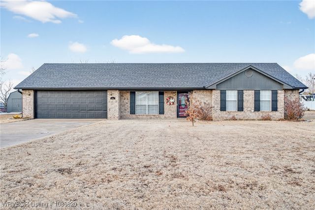 501 Janet Ln, Pocola, OK 74902