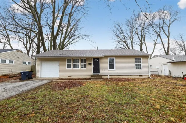 7402 E  109th St, Kansas City, MO 64134