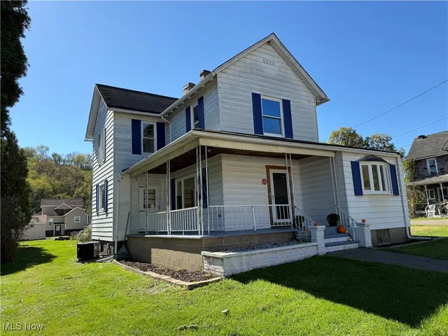 572 W  Main St, Adena, OH 43901