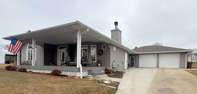 5406 Main St, Running Water, SD 57062