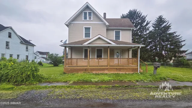 2164 Royal Ave, Williamsport, PA 17701