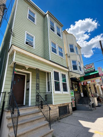 166 Van Buren St, Newark, NJ 07105