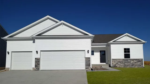 Reagan Plan in Edgewood Trail, Altoona, IA 50009