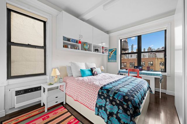 116 W  72nd St #10D, Manhattan, NY 10023